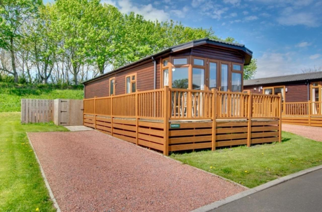 Felton  Stunning 3-Bed Hot Tub Lodge Northumberland מראה חיצוני תמונה